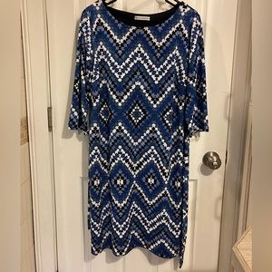Geometric Dress 3/4 sleeve